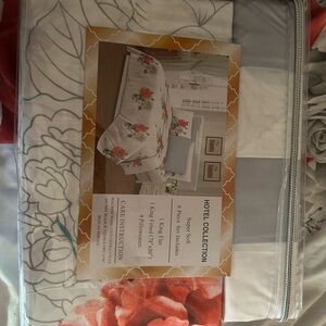 Hotel Collection Floral Bedding Set - White and Red
